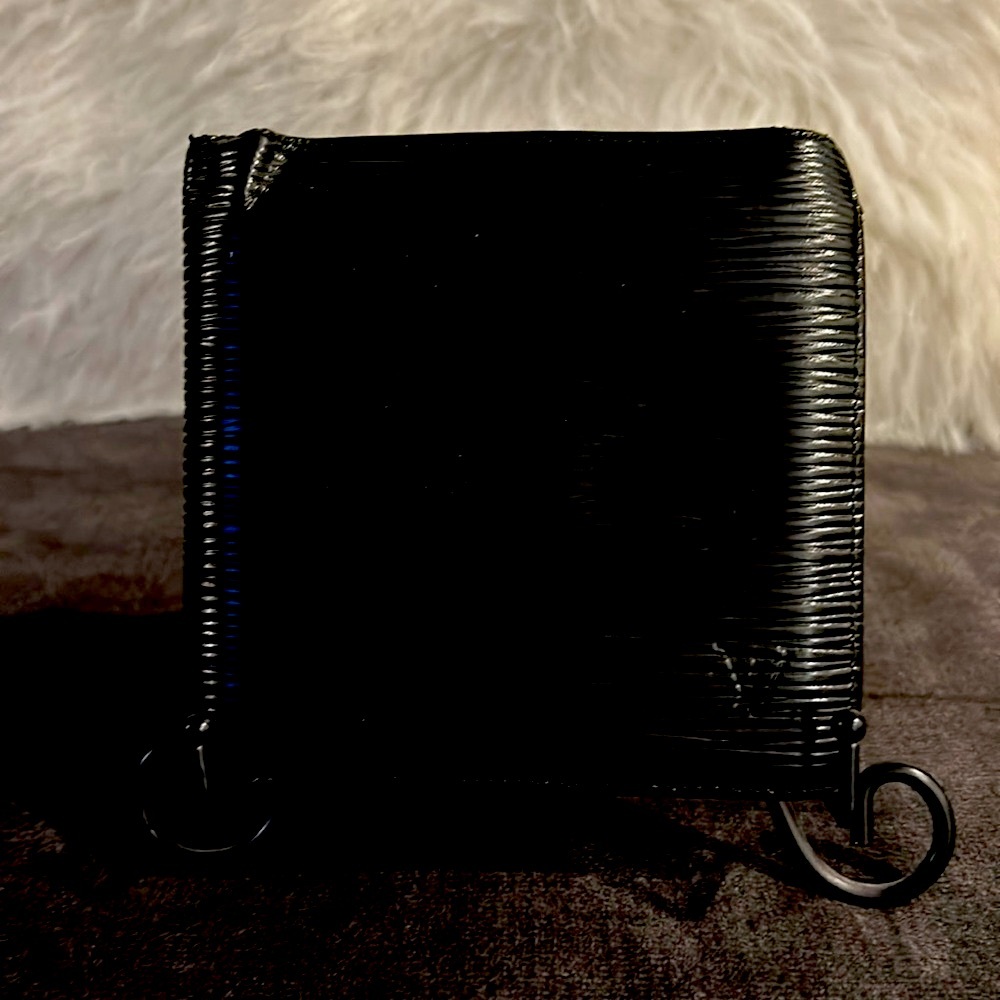Louis Vuitton Black Epi Bifold Square Wallet 4 X 4 Authentic Vintage